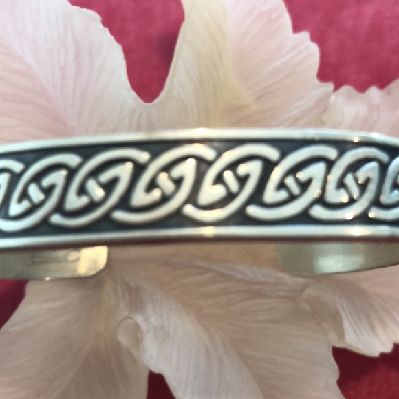 925 sterling silver Cuff bracelet 3 inch opening - Picture 2 of 3